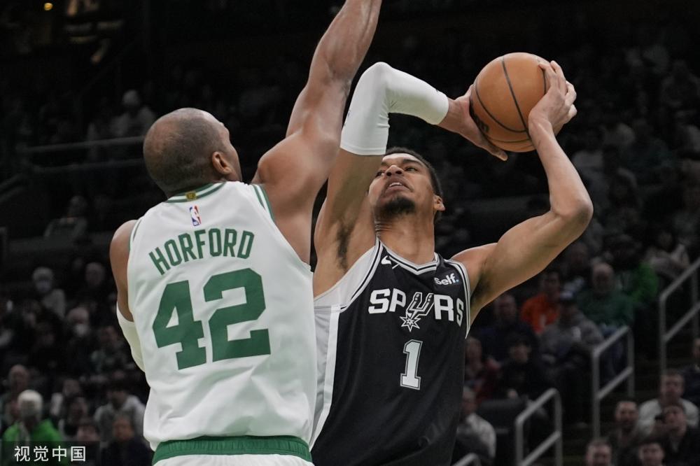 现打下了坚 现打下了坚