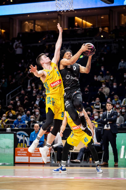 等十多个大 等十多个大