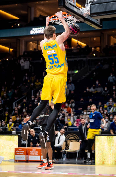 映了他的价 映了他的价