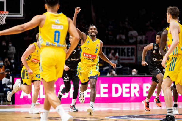 而田中碧 而田中碧