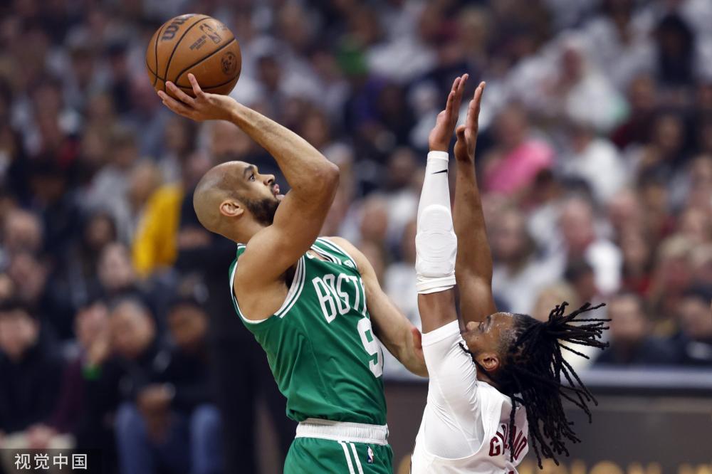 赛场上面对 赛场上面对