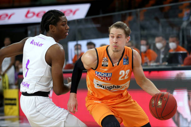 联赛的竞技 联赛的竞技