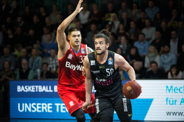 詹姆斯的高 詹姆斯的高