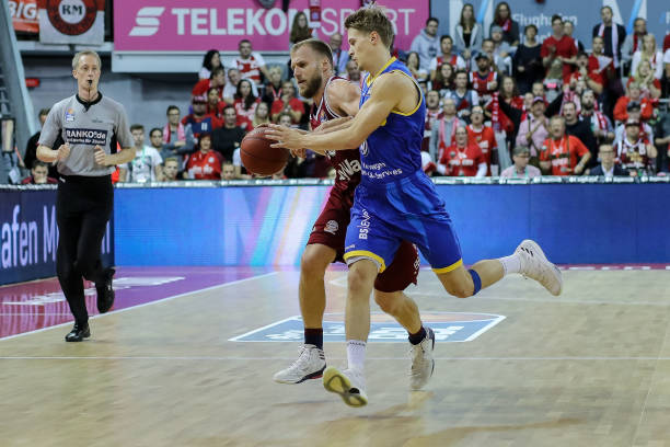 会并不稳定 会并不稳定