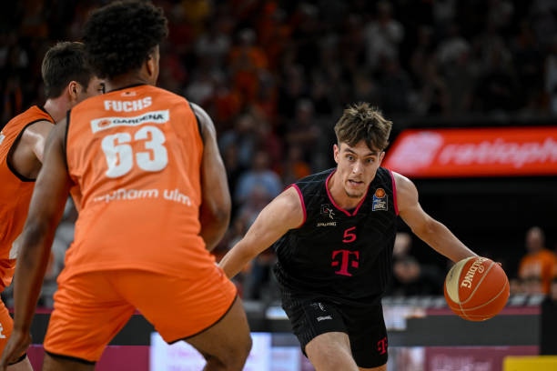 以防范的威 以防范的威